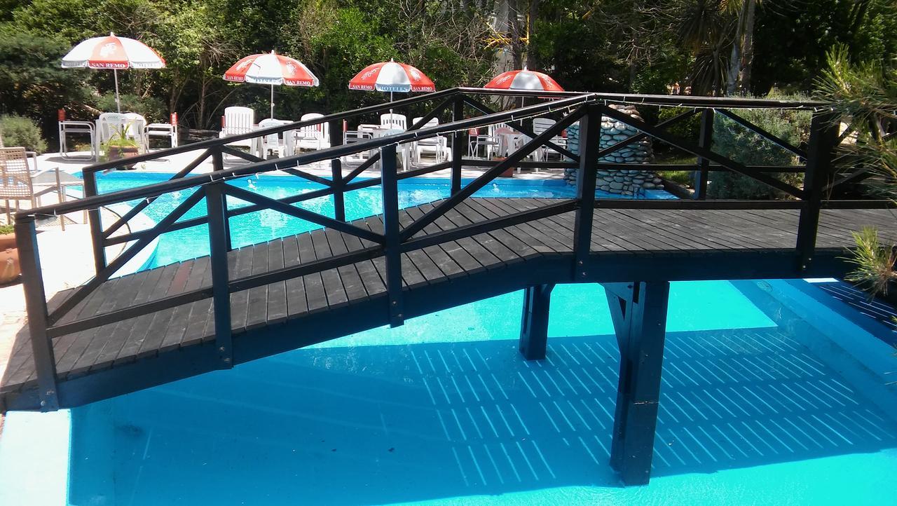 San Remo Villa Corral Apart Carilo Extérieur photo